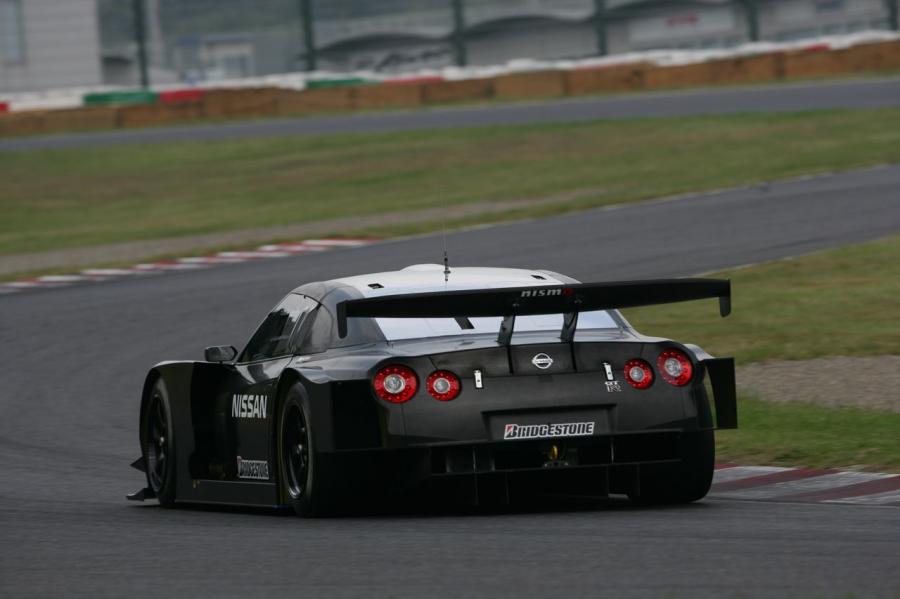  Nissan GT-R GT500 Race Car 2007 года  (фото 11 из 26)